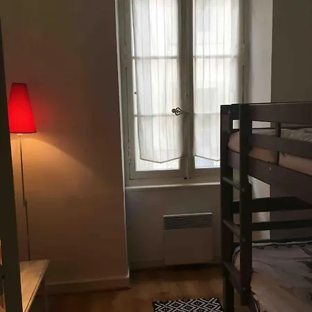 Apartment Place Carnot *